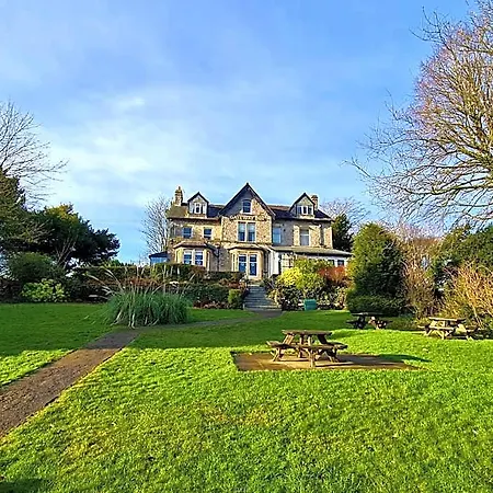 Inn Gateway At
